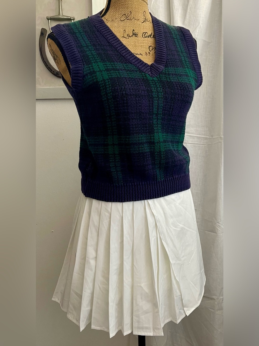 Vintage GAP Sweater Vest Tartan Plaid Cotton Knit Preppy Collegiate Size M